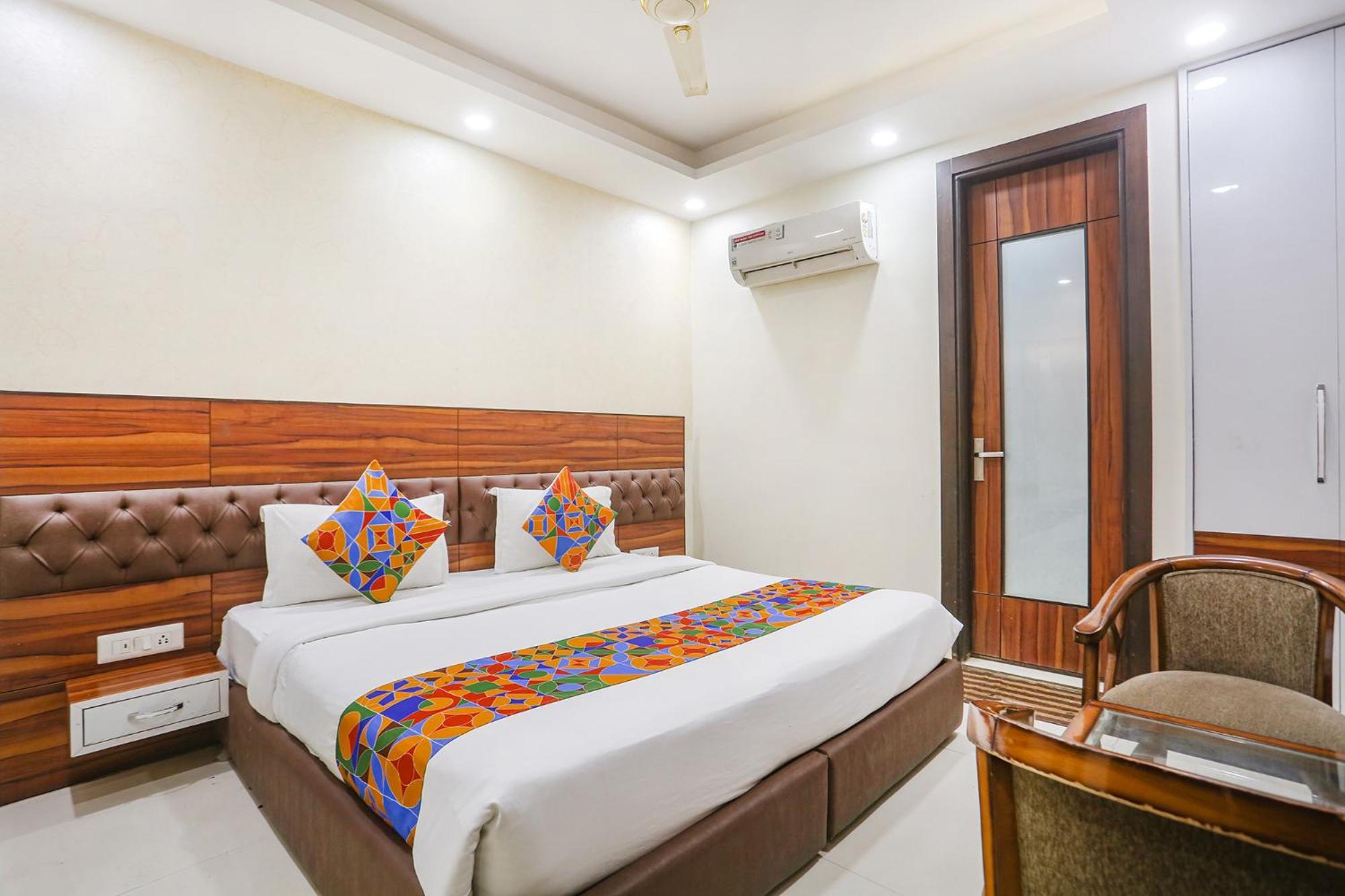 Fabhotel Gold Inn Janakpuri Delhi  Exterior photo
